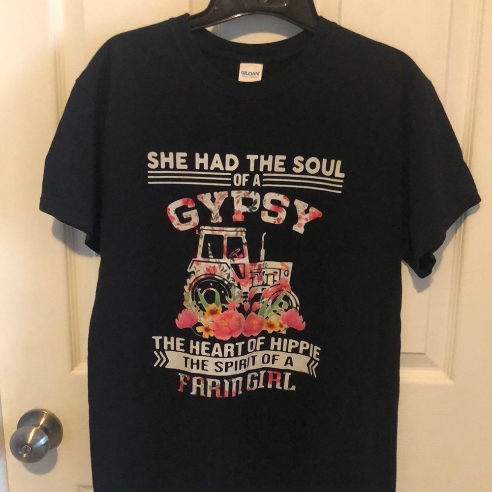 Tee shirt